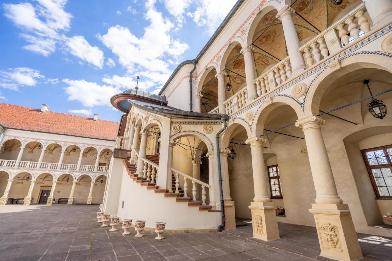 Zamek W Baranowie Sandomierskim Baranów Sandomierski Exteriör bild