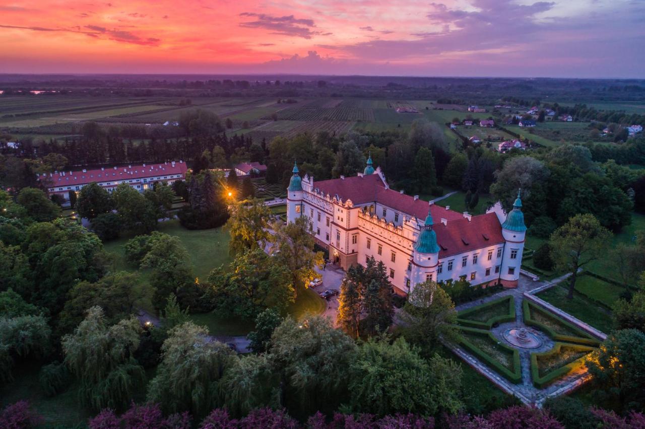 Zamek W Baranowie Sandomierskim Baranów Sandomierski Exteriör bild