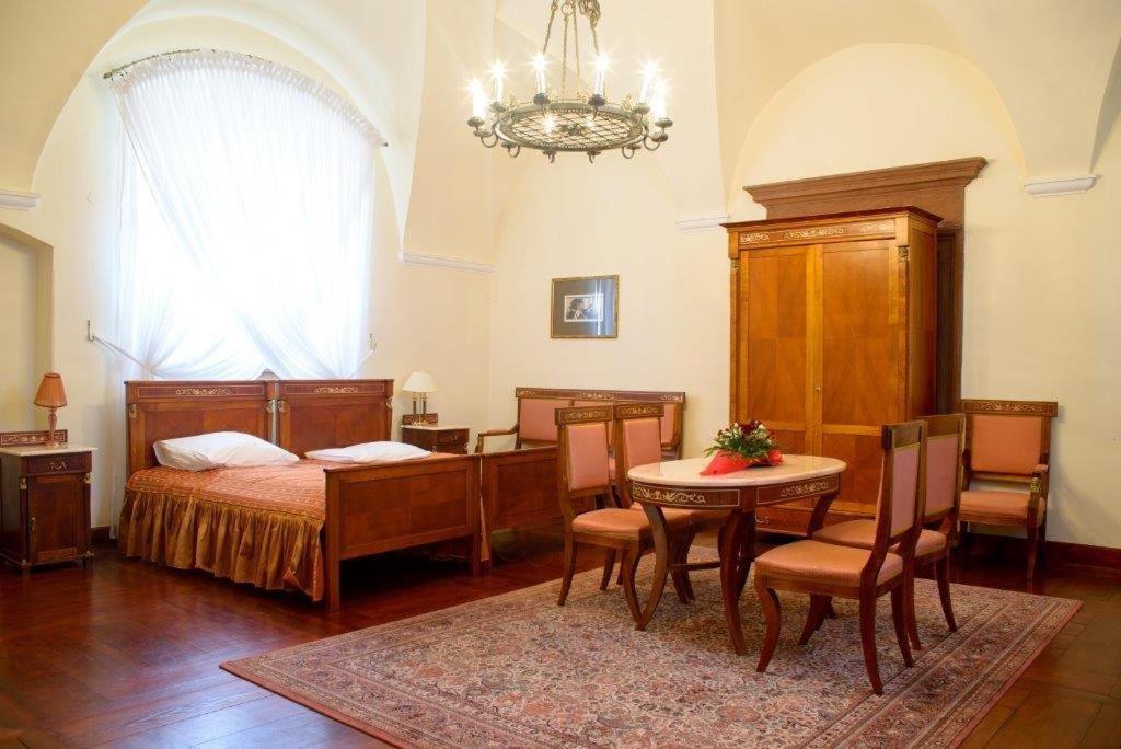 Zamek W Baranowie Sandomierskim Baranów Sandomierski Exteriör bild